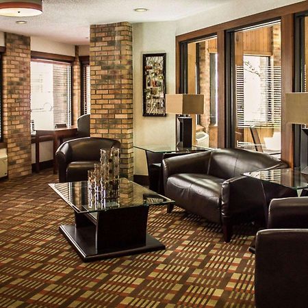 Quality Inn East Liverpool Exterior photo